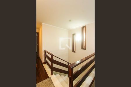 Escadas sala de casa à venda com 5 quartos, 374m² em Jardim Itu, Porto Alegre