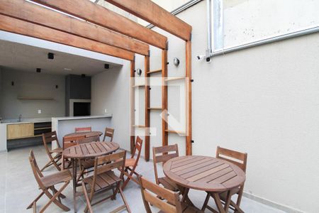 Apartamento para alugar com 43m², 2 quartos e sem vagaÁrea comum 