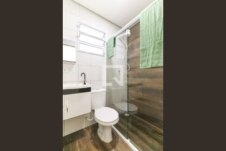 Banheiro de apartamento para alugar com 1 quarto, 28m² em Jardim Santo Antônio, São Paulo