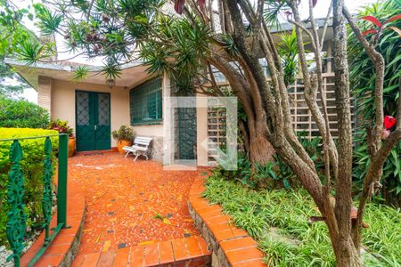 Casa à venda com 446m², 2 quartos e 4 vagasEntrada