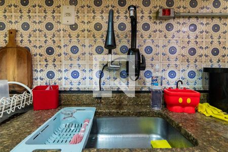 Casa à venda com 446m², 2 quartos e 4 vagasCozinha Detalhe