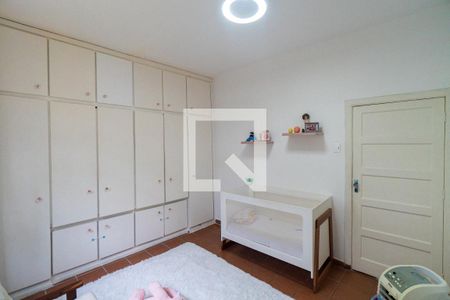 Casa à venda com 446m², 2 quartos e 4 vagasQuarto 2