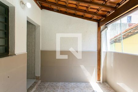 Casa para alugar com 98m², 2 quartos e 1 vagaÁrea de Serviço