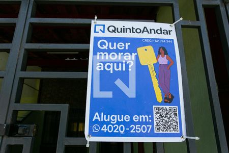 Casa para alugar com 98m², 2 quartos e 1 vagaFachada - Placa