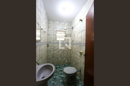 Casa para alugar com 91m², 3 quartos e 2 vagasBanheiro