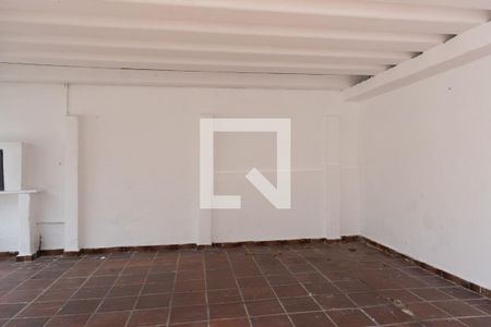 Casa à venda com 70m², 2 quartos e 2 vagas Casa à venda com 70m², 2 quartos e 2 vagasÁrea comum