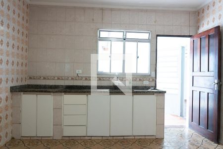 Casa à venda com 70m², 2 quartos e 2 vagas Casa à venda com 70m², 2 quartos e 2 vagasCozinha