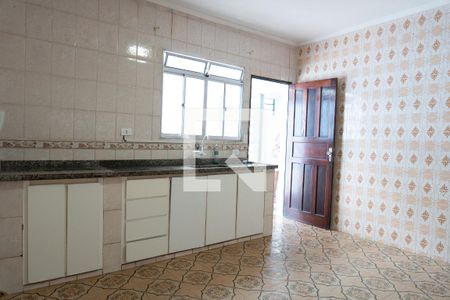 Casa à venda com 70m², 2 quartos e 2 vagas Casa à venda com 70m², 2 quartos e 2 vagasCozinha