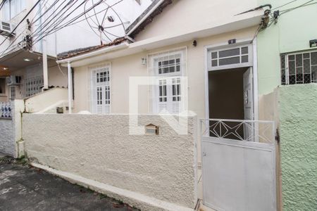 Casa para alugar com 60m², 2 quartos e sem vaga Casa para alugar com 60m², 2 quartos e sem vagaFrente