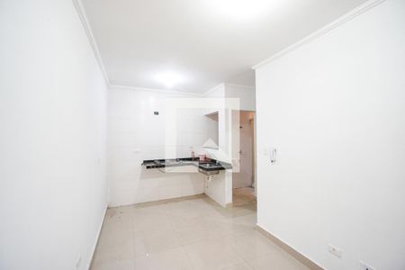 Sala e cozinha de apartamento para alugar com 1 quarto, 38m² em Penha de França, São Paulo