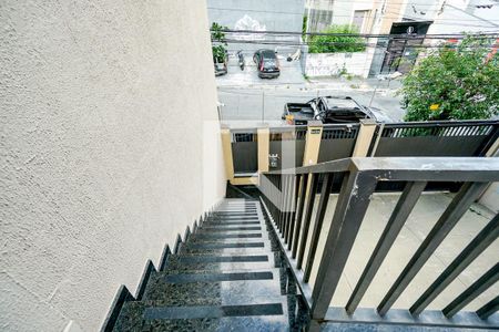 Apartamento para alugar com 38m², 1 quarto e 1 vaga Apartamento para alugar com 38m², 1 quarto e 1 vagaEscada
