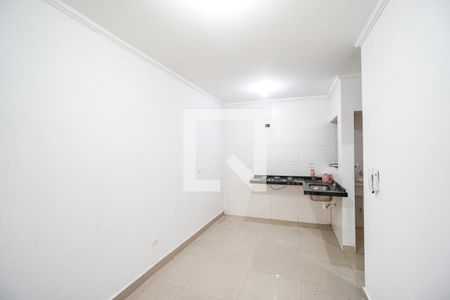 Sala e cozinha de apartamento para alugar com 1 quarto, 38m² em Penha de França, São Paulo