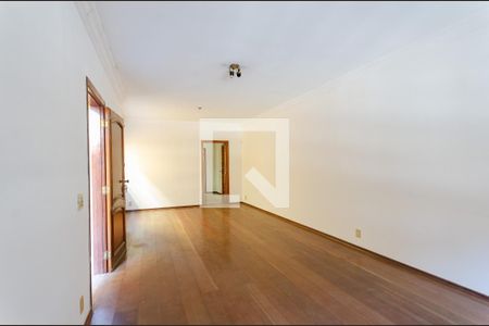 Casa para alugar com 165m², 3 quartos e 2 vagas Casa para alugar com 165m², 3 quartos e 2 vagasSala