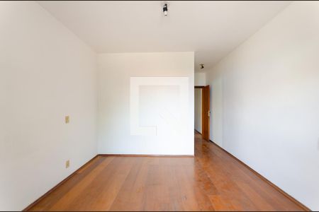 Casa para alugar com 165m², 3 quartos e 2 vagasSuíte