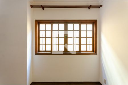 Casa para alugar com 165m², 3 quartos e 2 vagasSala