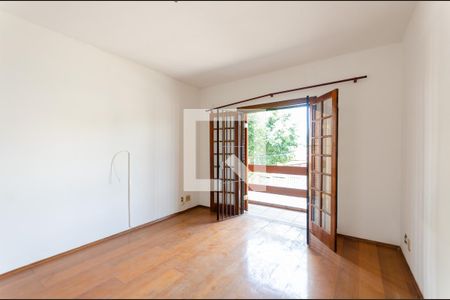 Casa para alugar com 165m², 3 quartos e 2 vagasSuíte
