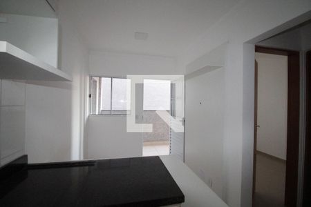 Sala/Cozinha de apartamento à venda com 2 quartos, 33m² em Vila Nova Savoia, São Paulo