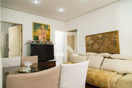 Sala 1 de casa para alugar com 4 quartos, 120m² em Jardim Oriental, São Paulo