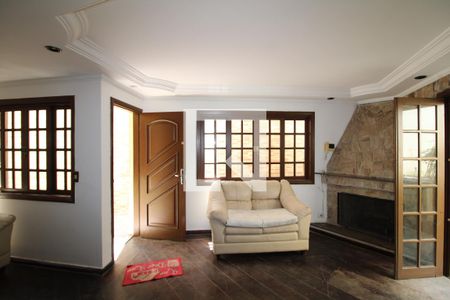 Sala de casa à venda com 3 quartos, 380m² em Vila Basileia, São Paulo