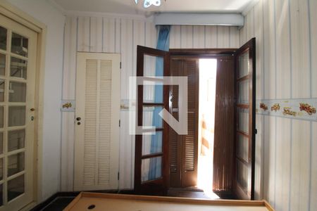 Quarto  de casa à venda com 3 quartos, 380m² em Vila Basileia, São Paulo