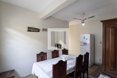 Casa à venda com 243m², 3 quartos e 4 vagasCopa