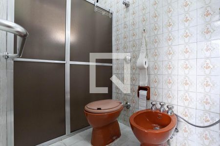 Casa à venda com 243m², 3 quartos e 4 vagasBanheiro da suíte 