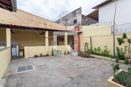 Casa à venda com 243m², 3 quartos e 4 vagasQuintal