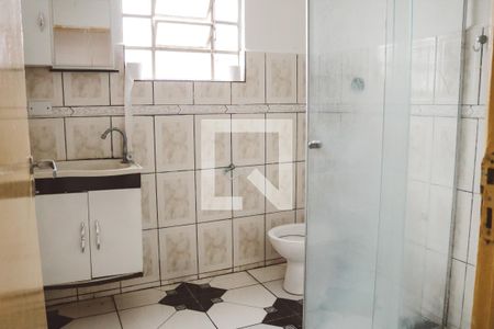 Banheiro de casa para alugar com 2 quartos, 102m² em Parque Casa de Pedra, São Paulo