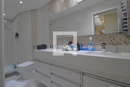 Casa para alugar com 250m², 3 quartos e 2 vagasBanheiro da suíte