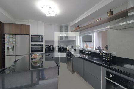 Casa para alugar com 250m², 3 quartos e 2 vagasCozinha