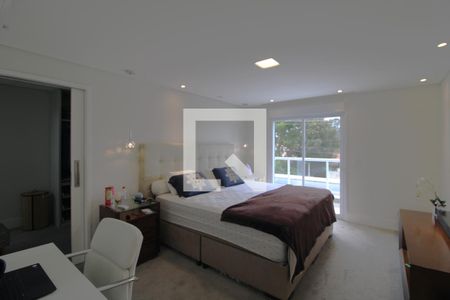 Casa para alugar com 250m², 3 quartos e 2 vagasSuíte