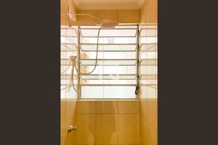 Apartamento à venda com 77m², 2 quartos e sem vagaBanheiro