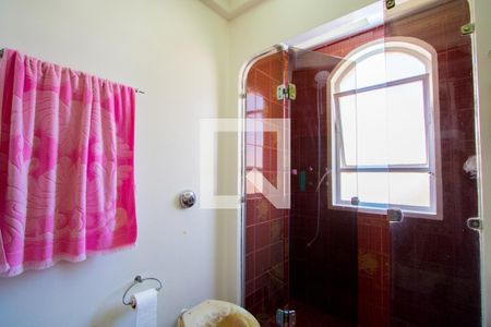 Apartamento à venda com 150m², 4 quartos e 2 vagas Apartamento à venda com 150m², 4 quartos e 2 vagasBanheiro social