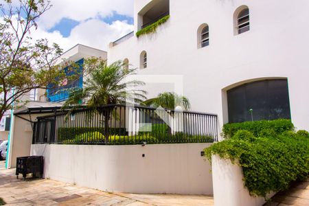 Apartamento à venda com 150m², 4 quartos e 2 vagas Apartamento à venda com 150m², 4 quartos e 2 vagasFachada