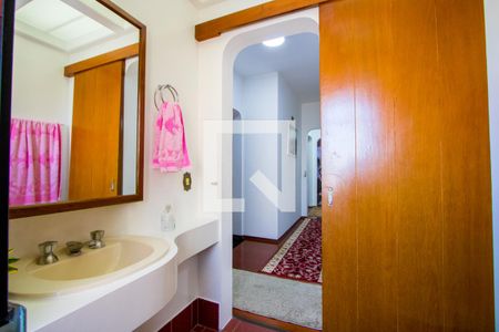 Apartamento à venda com 150m², 4 quartos e 2 vagas Apartamento à venda com 150m², 4 quartos e 2 vagasBanheiro social