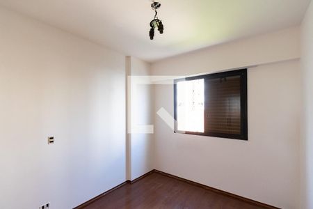 Apartamento à venda com 110m², 3 quartos e 3 vagasQuarto 2
