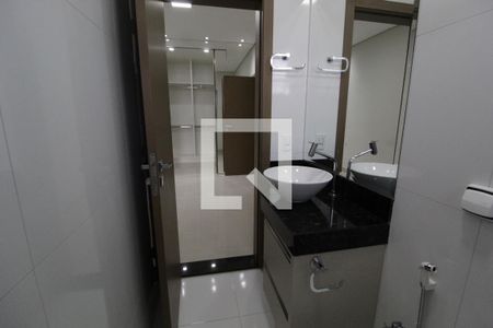 Apartamento para alugar com 127m², 3 quartos e 2 vagasBanheiro da Suíte 1