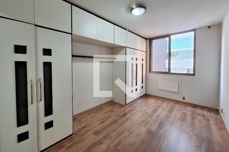 Apartamento à venda com 90m², 2 quartos e 1 vagaSuíte