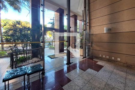 Apartamento à venda com 90m², 2 quartos e 1 vagaFachada e portaria