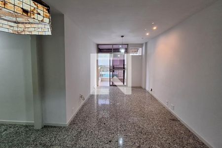 Apartamento à venda com 90m², 2 quartos e 1 vagaSala