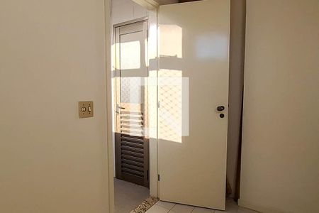 Apartamento à venda com 90m², 2 quartos e 1 vagaÁrea de Serviço