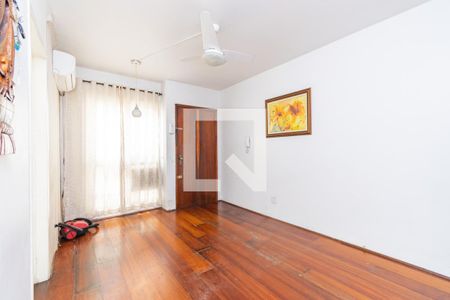 Sala de apartamento à venda com 2 quartos, 52m² em Medianeira, Porto Alegre