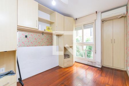 Quarto 1 de apartamento à venda com 2 quartos, 52m² em Medianeira, Porto Alegre