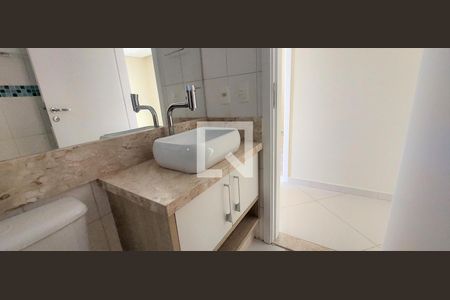 Apartamento à venda com 77m², 3 quartos e 2 vagasBanheiro 2