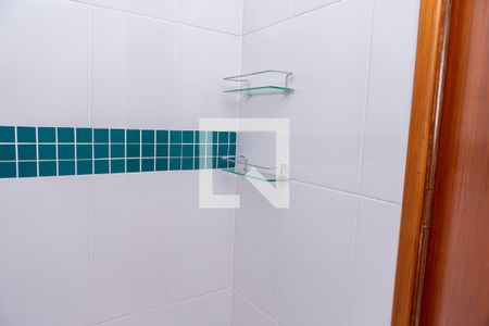 Casa de condomínio para alugar com 60m², 2 quartos e 1 vaga Casa de condomínio para alugar com 60m², 2 quartos e 1 vagaBanheiro da Suíte 1