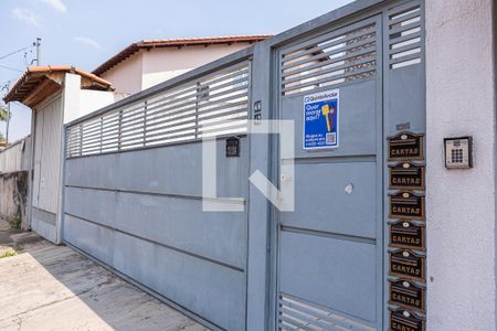 Casa de condomínio para alugar com 60m², 2 quartos e 1 vaga Casa de condomínio para alugar com 60m², 2 quartos e 1 vagaFachada