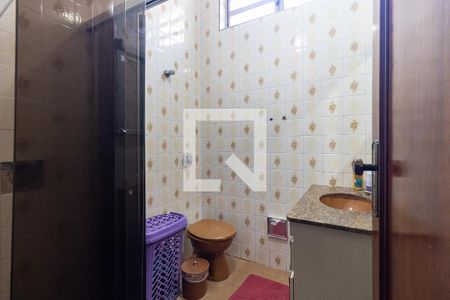 Casa à venda com 180m², 3 quartos e 2 vagasBanheiro da Suíte 1