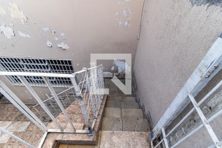 Casa à venda com 180m², 3 quartos e 2 vagasEscada