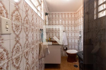 Casa à venda com 180m², 3 quartos e 2 vagasBanheiro da Suíte 2