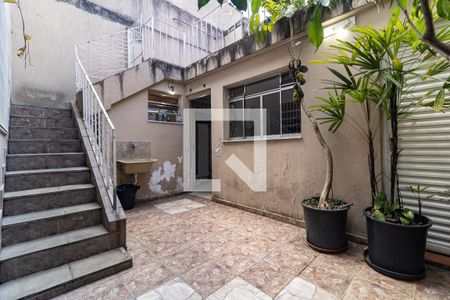 Casa à venda com 180m², 3 quartos e 2 vagasQuintal